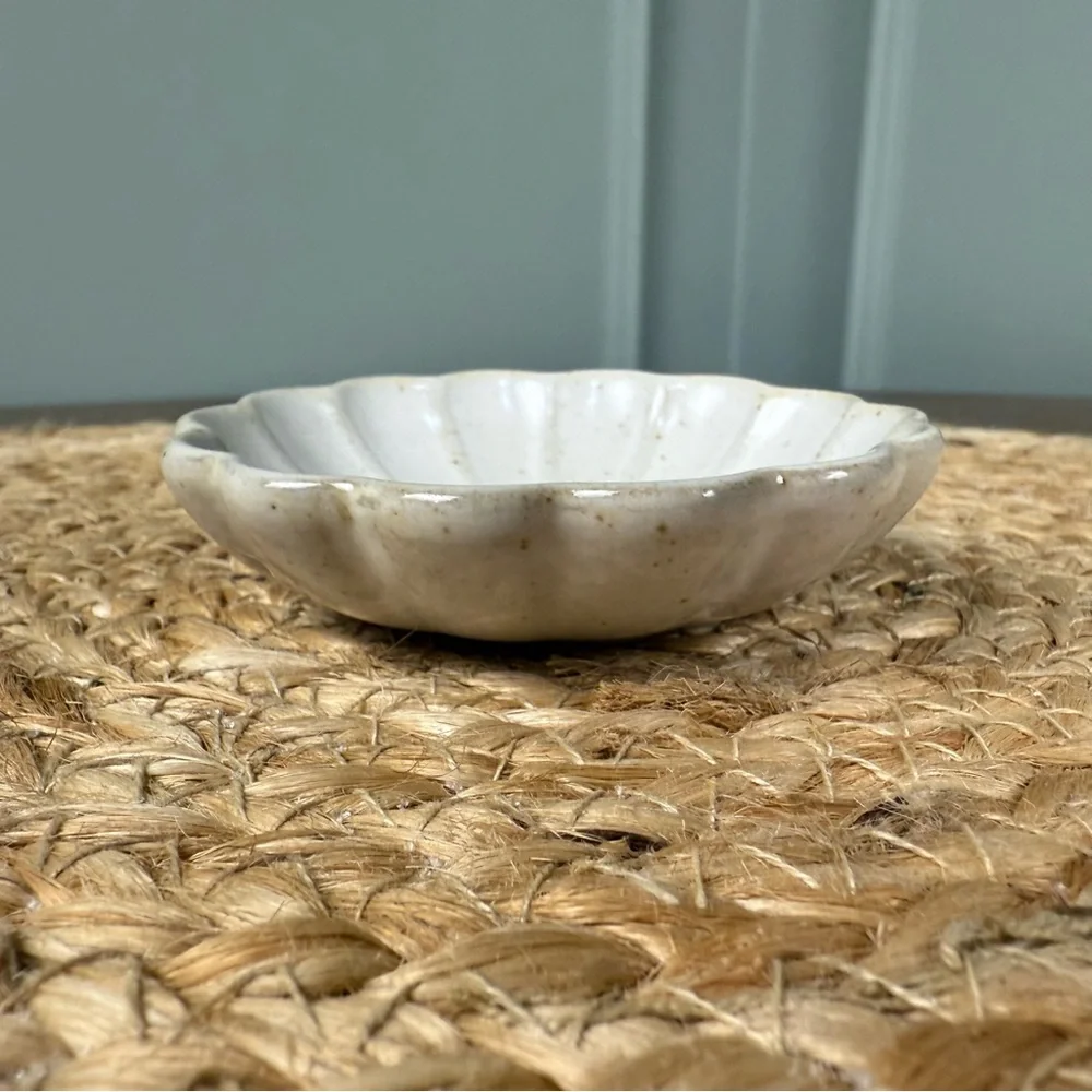 Hearth & Hand with Magnolia Fluted Ceramic Trinket Dish in Vintage Cream NEW